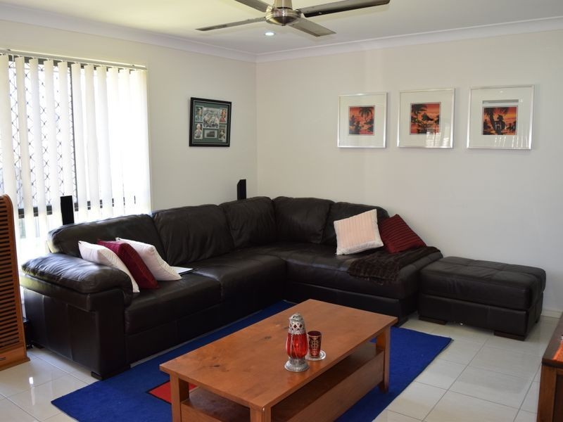 11 Moreton Street, Fitzgibbon QLD 4018