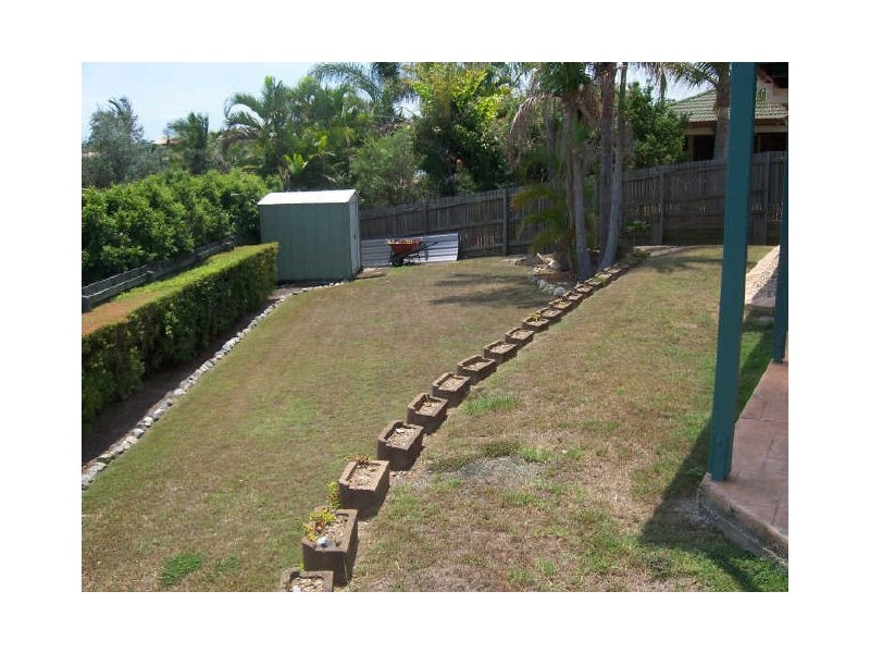 1 Wanda Court, Albany Creek QLD 4035