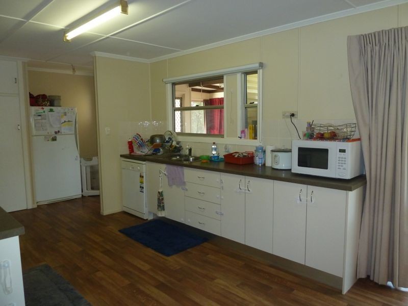 27 Parkmore Street, Boondall QLD 4034