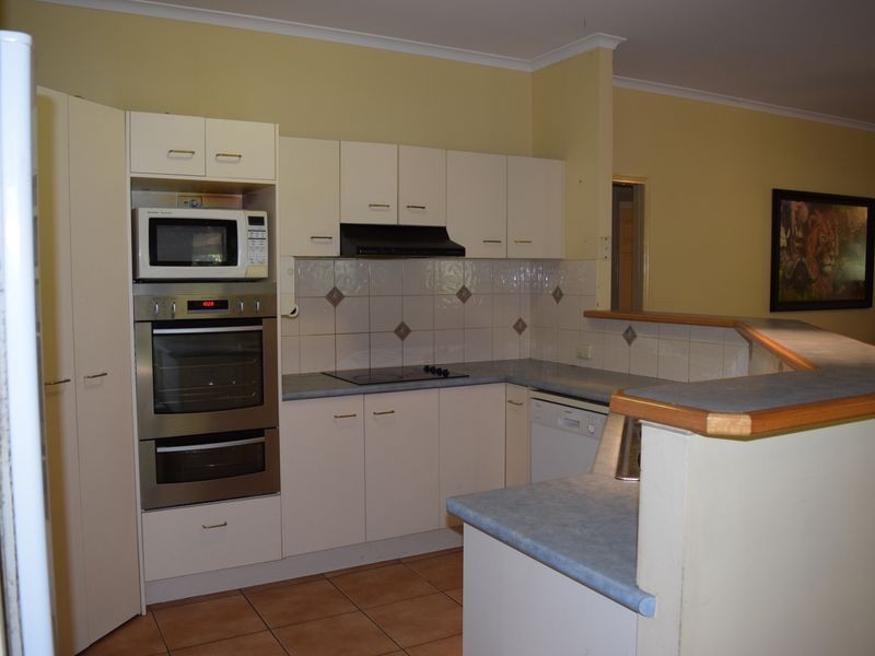 3 Bourke Court, Albany Creek QLD 4035