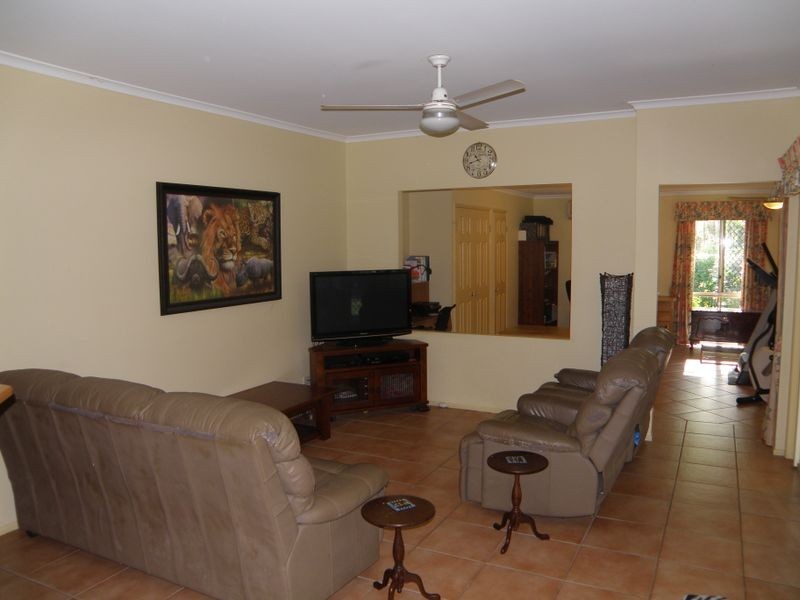 3 Bourke Court, Albany Creek QLD 4035