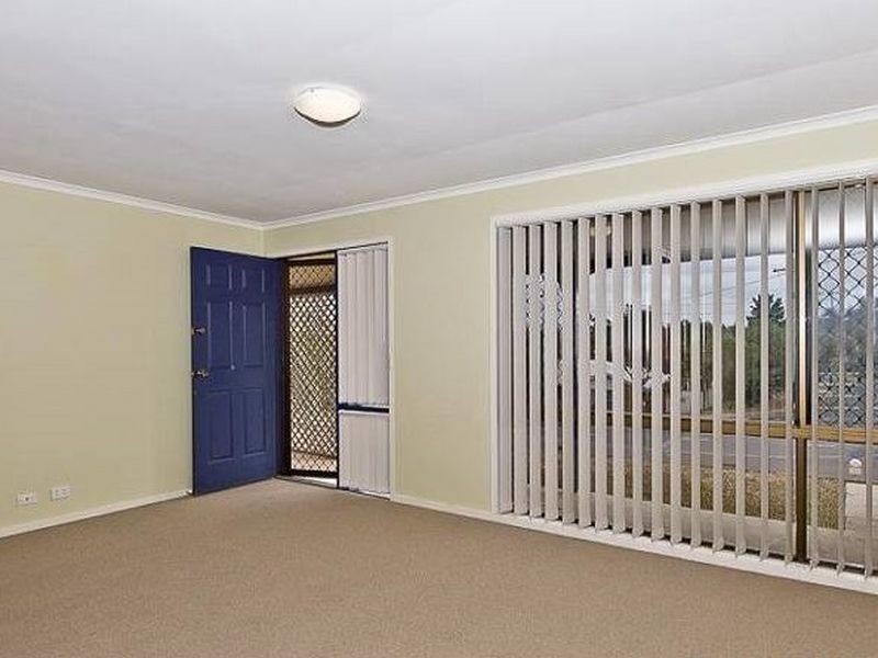 24 Flamingo Drive, Albany Creek QLD 4035