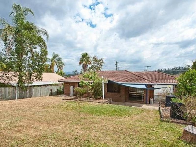 24 Flamingo Drive, Albany Creek QLD 4035
