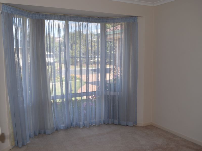 17 Coolabah Crescent, Bridgeman Downs QLD 4035