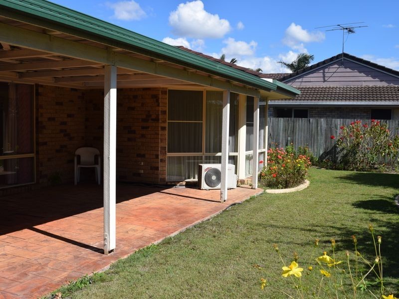 17 Coolabah Crescent, Bridgeman Downs QLD 4035