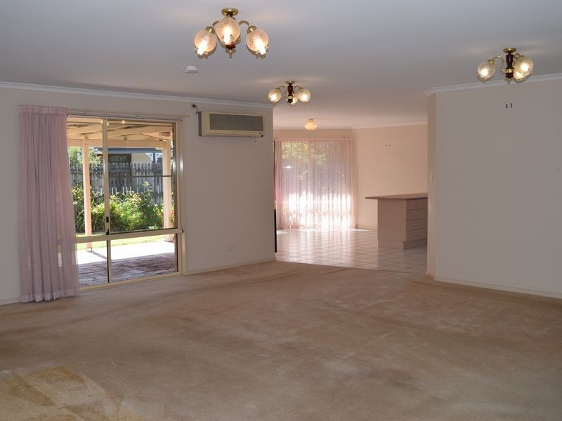 17 Coolabah Crescent, Bridgeman Downs QLD 4035