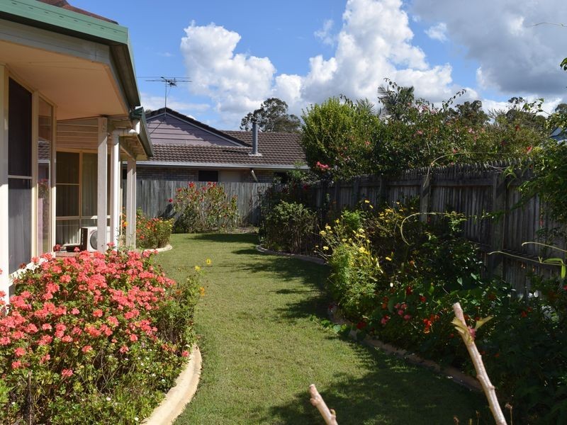 17 Coolabah Crescent, Bridgeman Downs QLD 4035