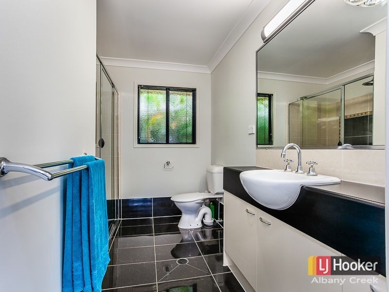 125 Saraband Drive, Eatons Hill QLD 4037