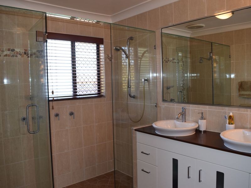 39 Tanager Street, Albany Creek QLD 4035