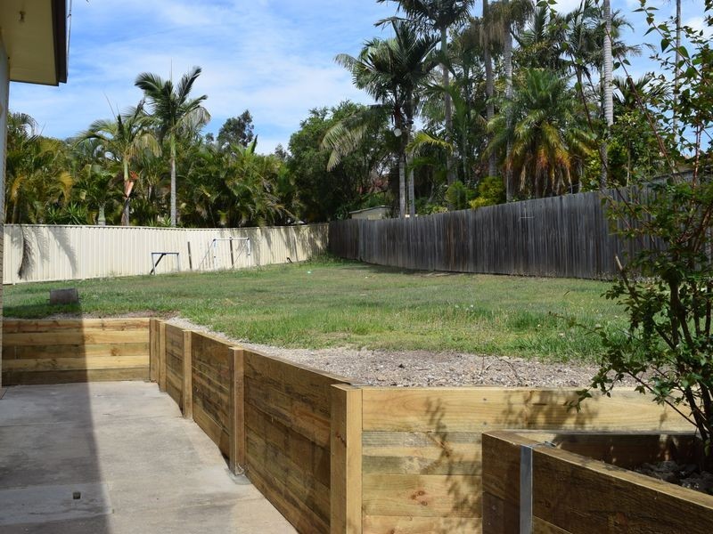 6 Dover Street, Albany Creek QLD 4035