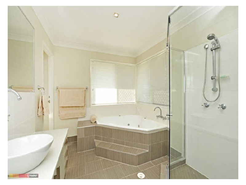 Warner QLD 4500
