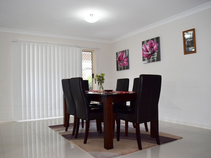 19 Crossing Drive, Eatons Hill QLD 4037