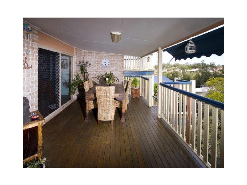 Eatons Hill QLD 4037