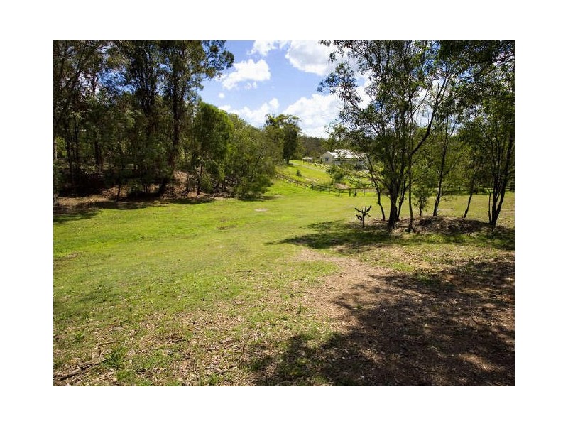 Eatons Hill QLD 4037