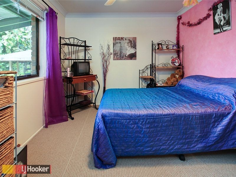 14 Buranda Road, Clear Mountain QLD 4500