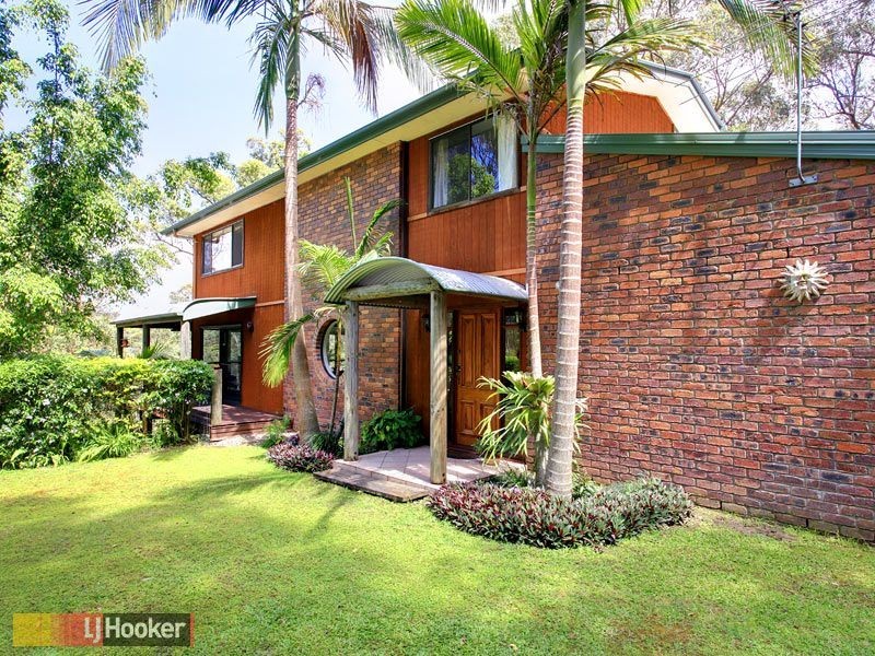 14 Buranda Road, Clear Mountain QLD 4500