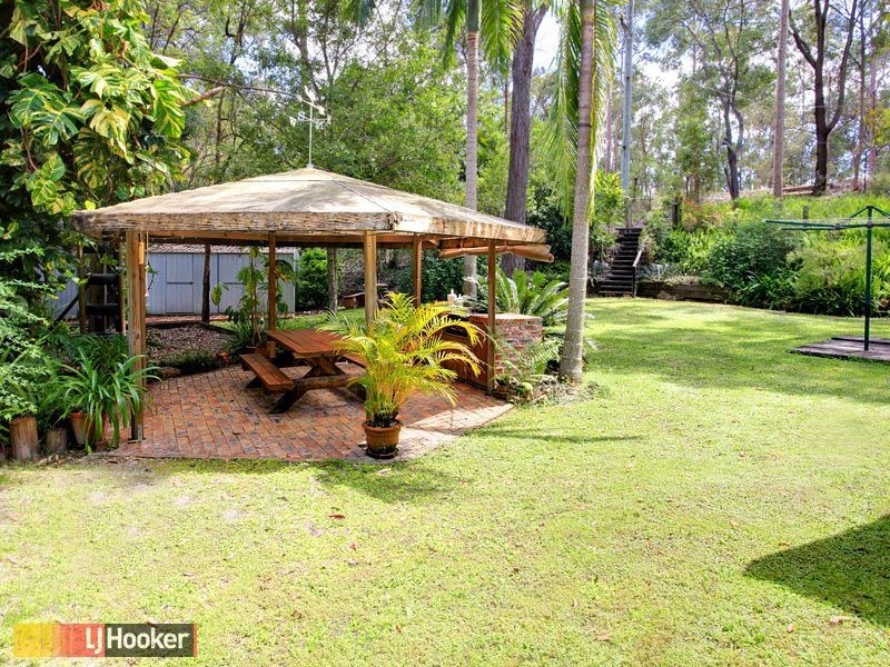 14 Buranda Road, Clear Mountain QLD 4500