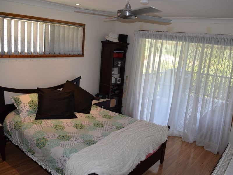 8 Silvereye Crescent, Albany Creek QLD 4035