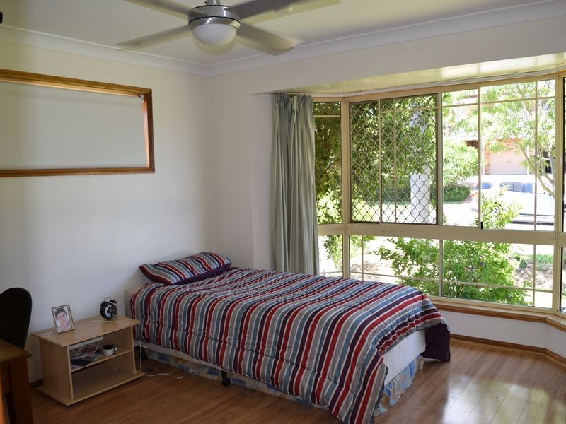 8 Silvereye Crescent, Albany Creek QLD 4035