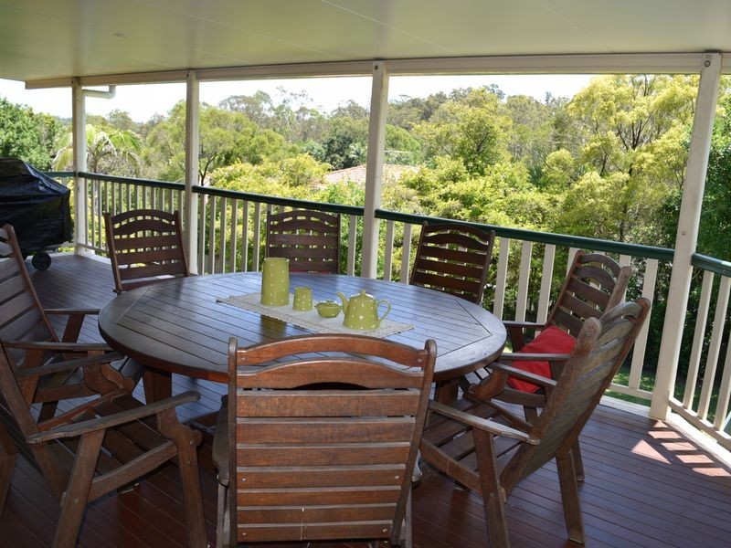 8 Silvereye Crescent, Albany Creek QLD 4035