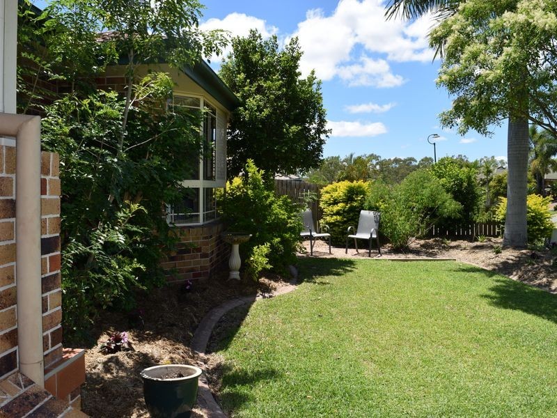 8 Silvereye Crescent, Albany Creek QLD 4035
