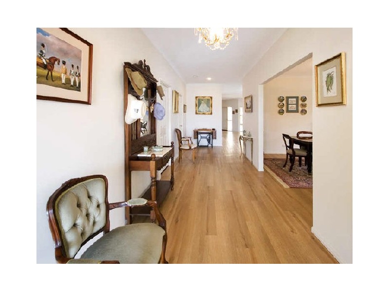 Eatons Hill QLD 4037