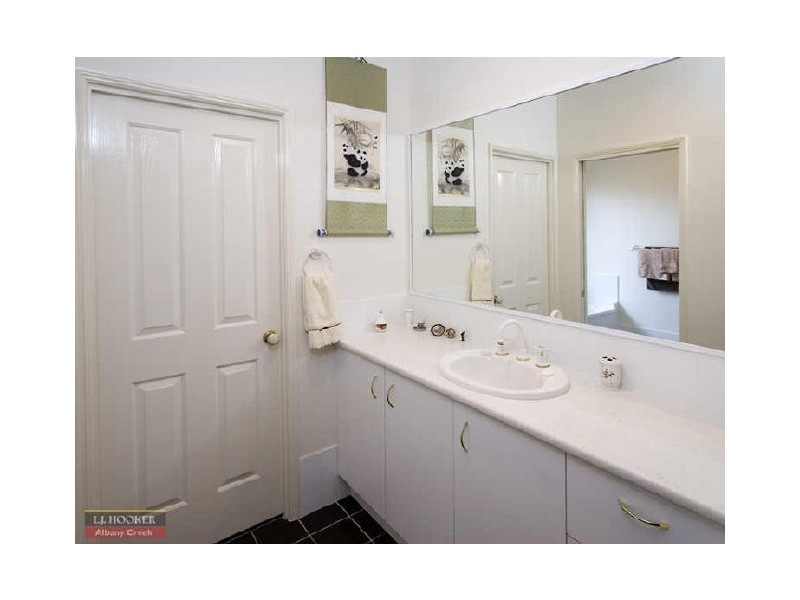 Eatons Hill QLD 4037