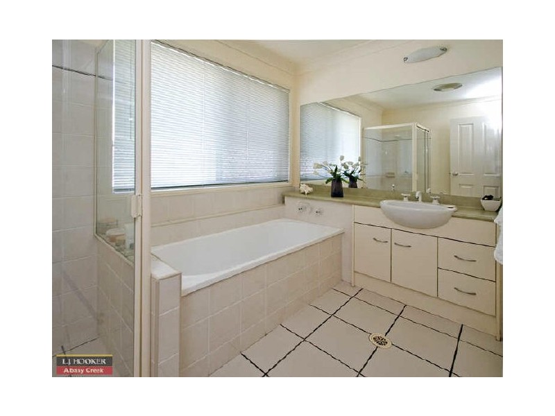 Bridgeman Downs QLD 4035