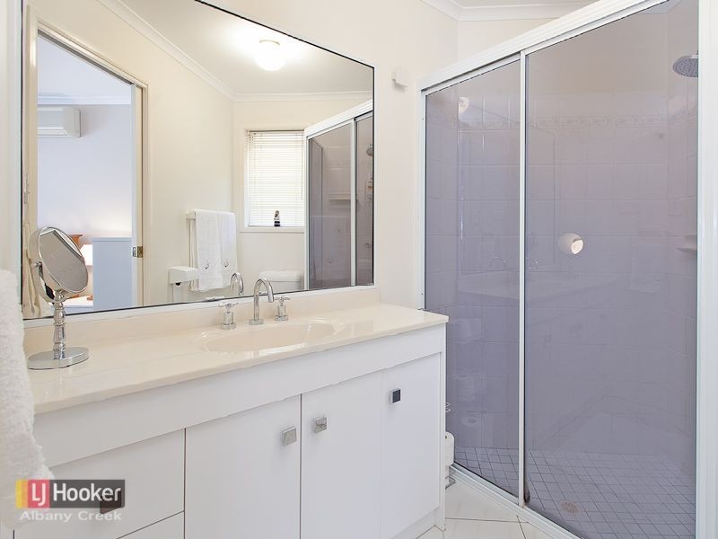 7 Daniel Drive, Albany Creek QLD 4035