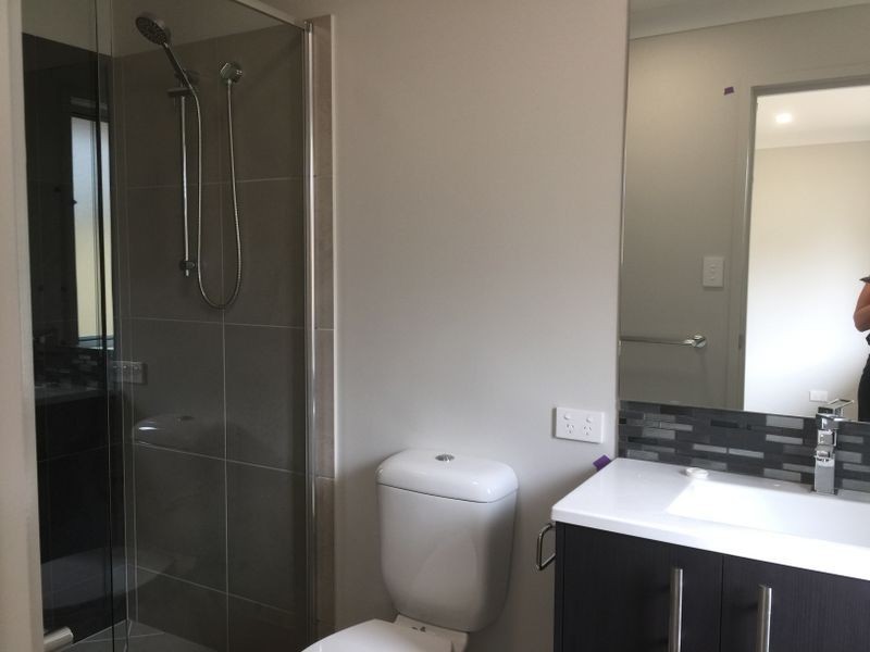 24 Malvern Road, Albany Creek QLD 4035