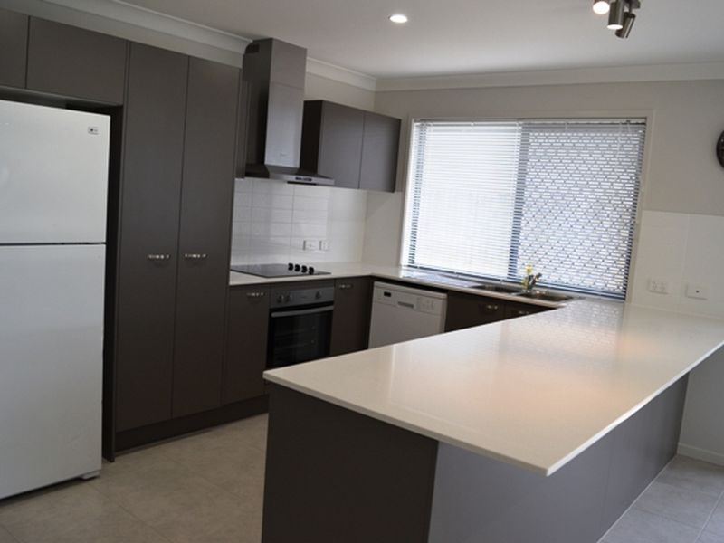 6 Hinton Crescent, Mango Hill QLD 4509