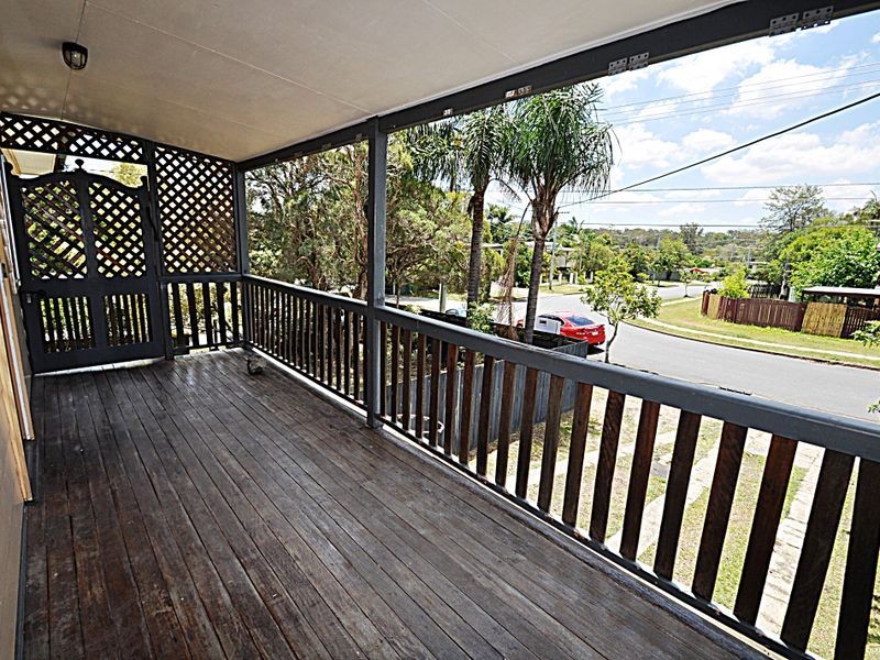 17 Aquarius Drive, Kingston QLD 4114