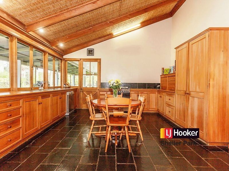 22 Esk Court, Carbrook QLD 4130