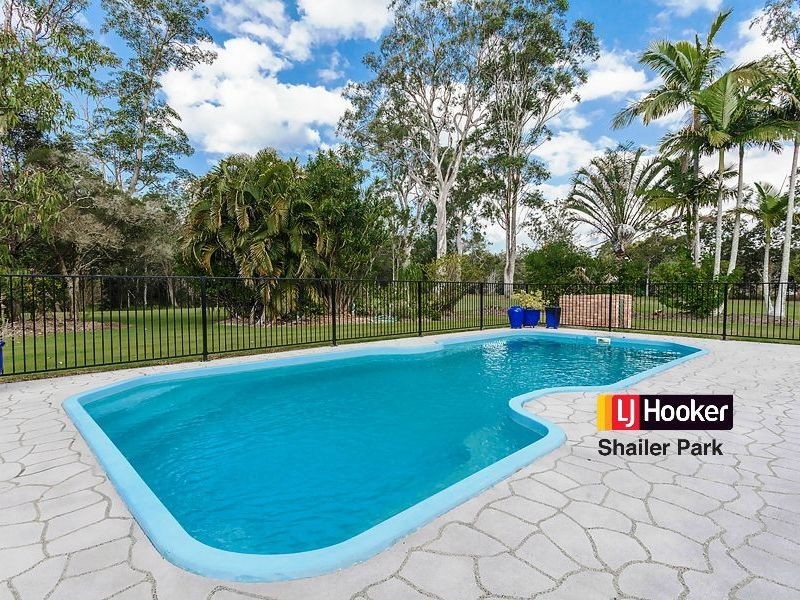 22 Esk Court, Carbrook QLD 4130