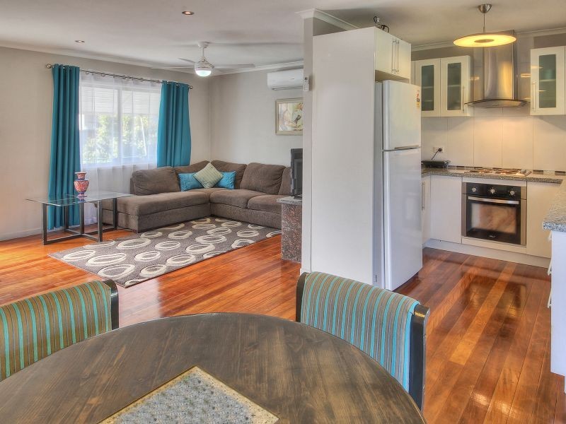 14 Greenwood Street, Kingston QLD 4114