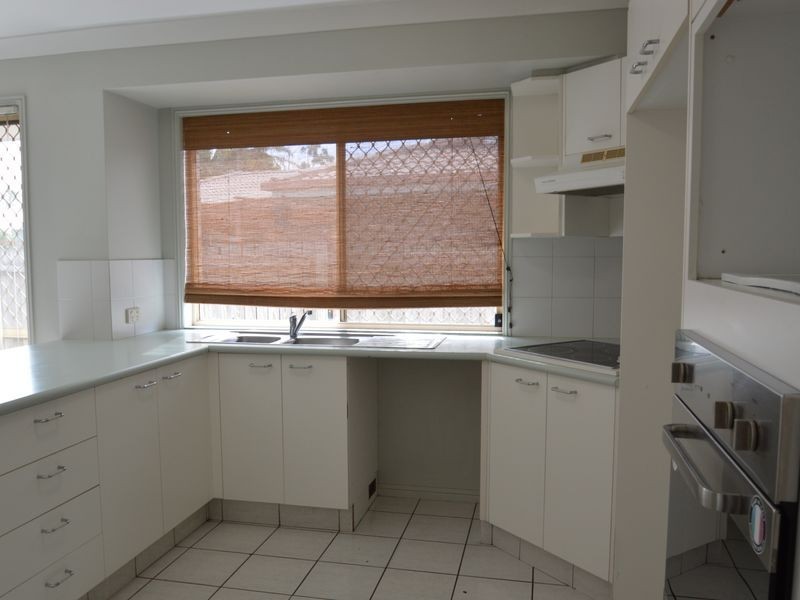 7 Meiland Street, Meadowbrook QLD 4131