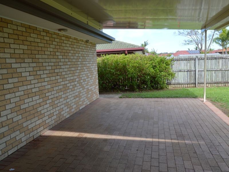 7 Meiland Street, Meadowbrook QLD 4131