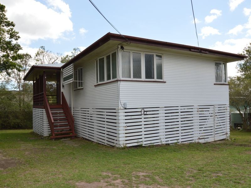 137 Station Road, Woodridge QLD 4114