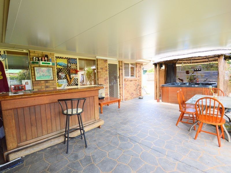 5 Pantai Place, Tanah Merah QLD 4128