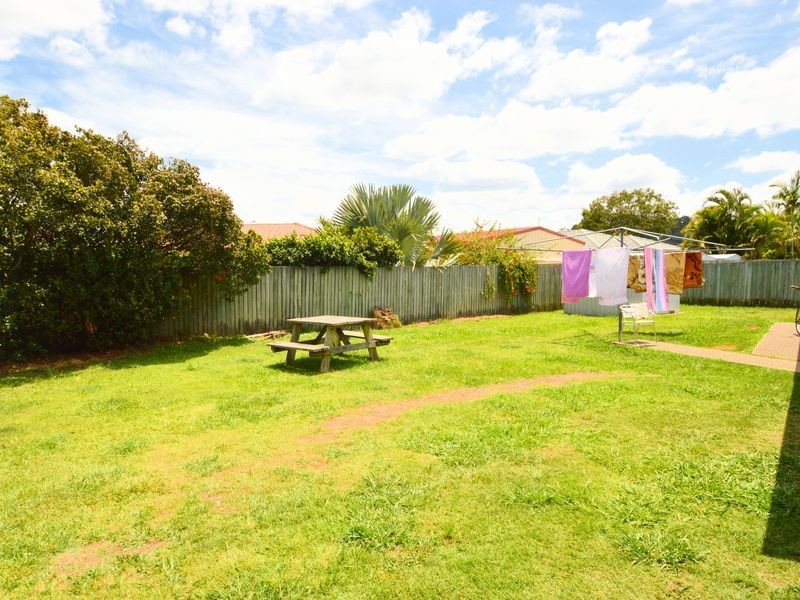 5 Pantai Place, Tanah Merah QLD 4128