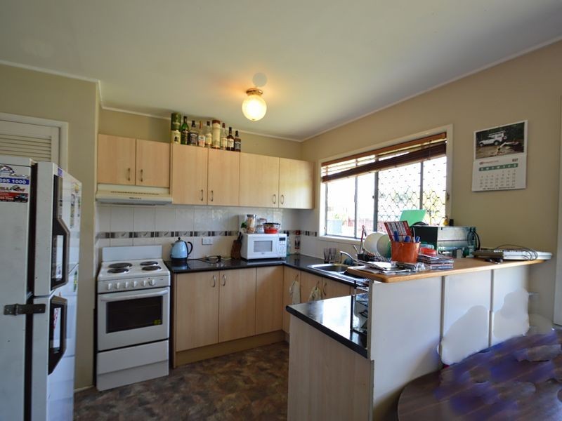 16 Caesar Street, Kingston QLD 4114