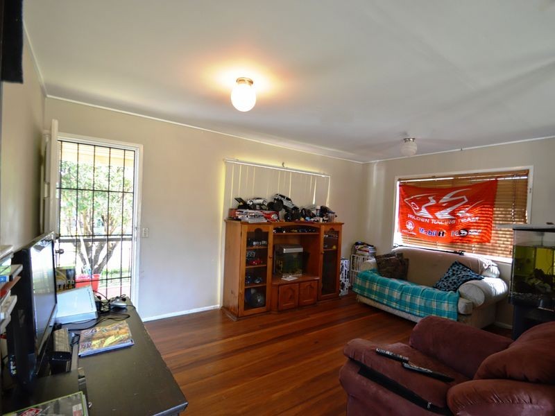 16 Caesar Street, Kingston QLD 4114