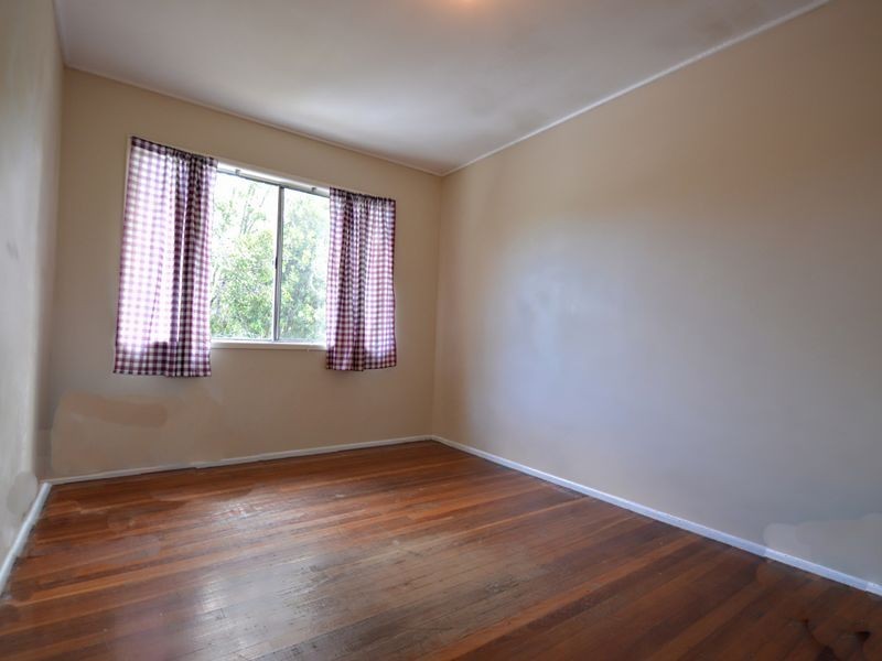 16 Caesar Street, Kingston QLD 4114