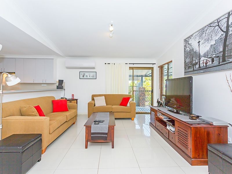 30 Parker Street, Shailer Park QLD 4128