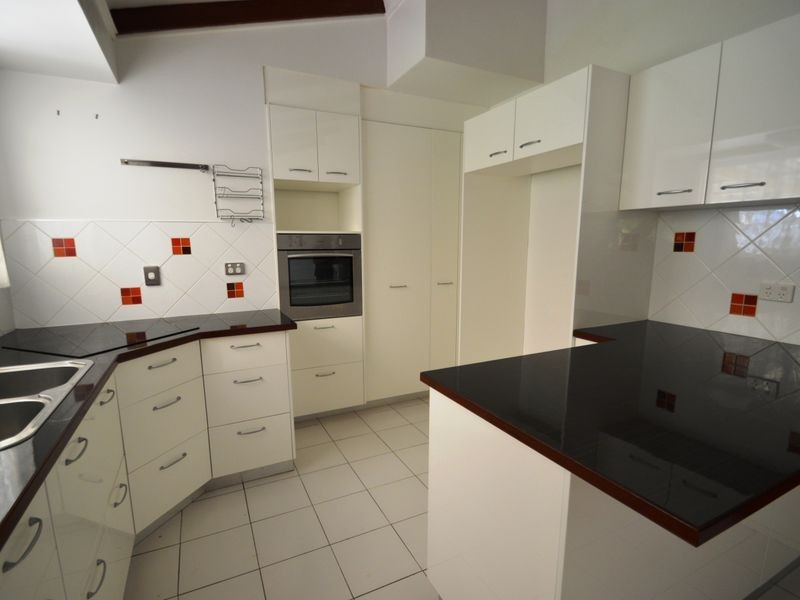 16 Curve Avenue, Loganholme QLD 4129