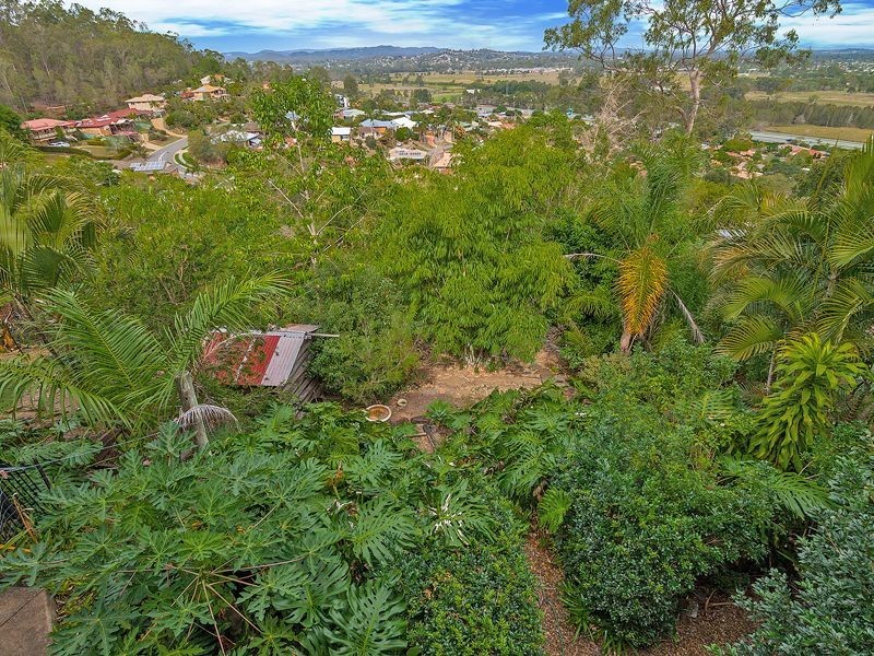 130-132 Barokee Drive, Tanah Merah QLD 4128