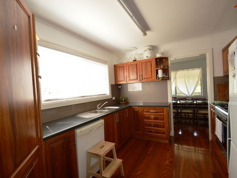4 Gills Close, Rochedale South QLD 4123