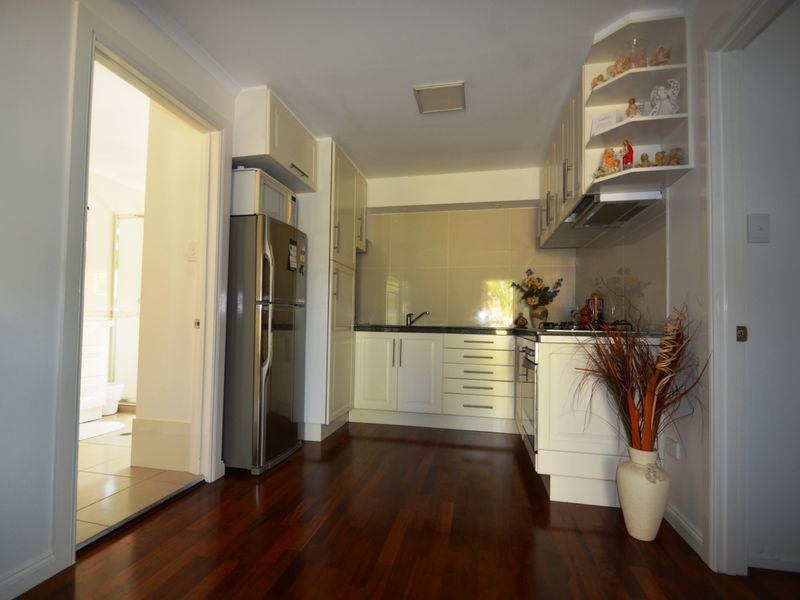 4 Gills Close, Rochedale South QLD 4123