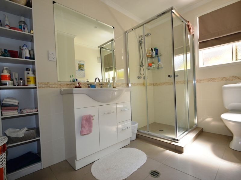 4 Gills Close, Rochedale South QLD 4123