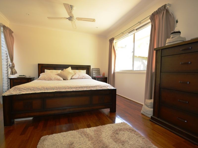 4 Gills Close, Rochedale South QLD 4123